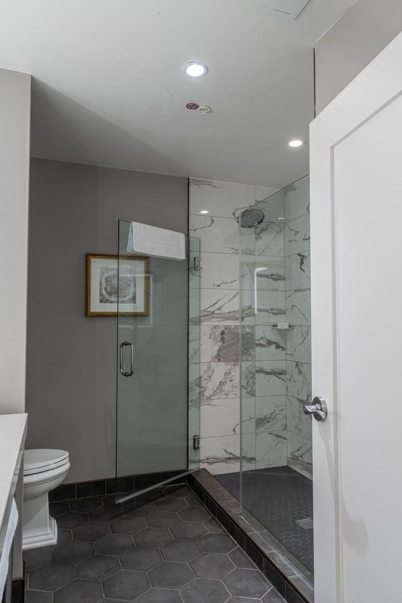 Foundry Hotel Asheville, Curio Collection By Hilton Exterior photo