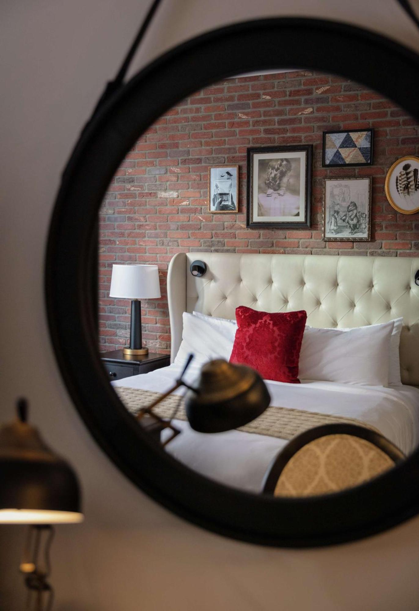 Foundry Hotel Asheville, Curio Collection By Hilton Exterior photo