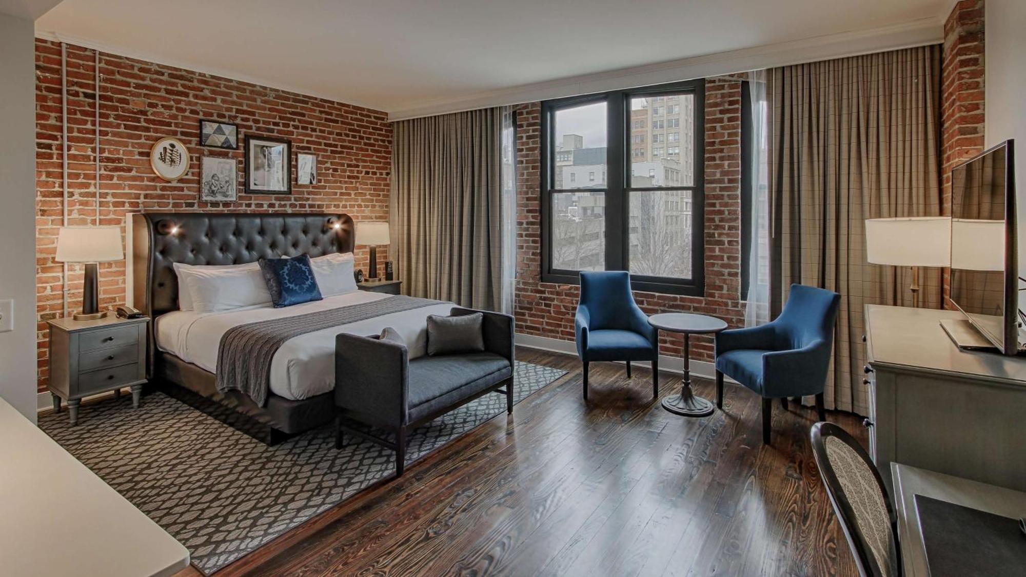 Foundry Hotel Asheville, Curio Collection By Hilton Exterior photo
