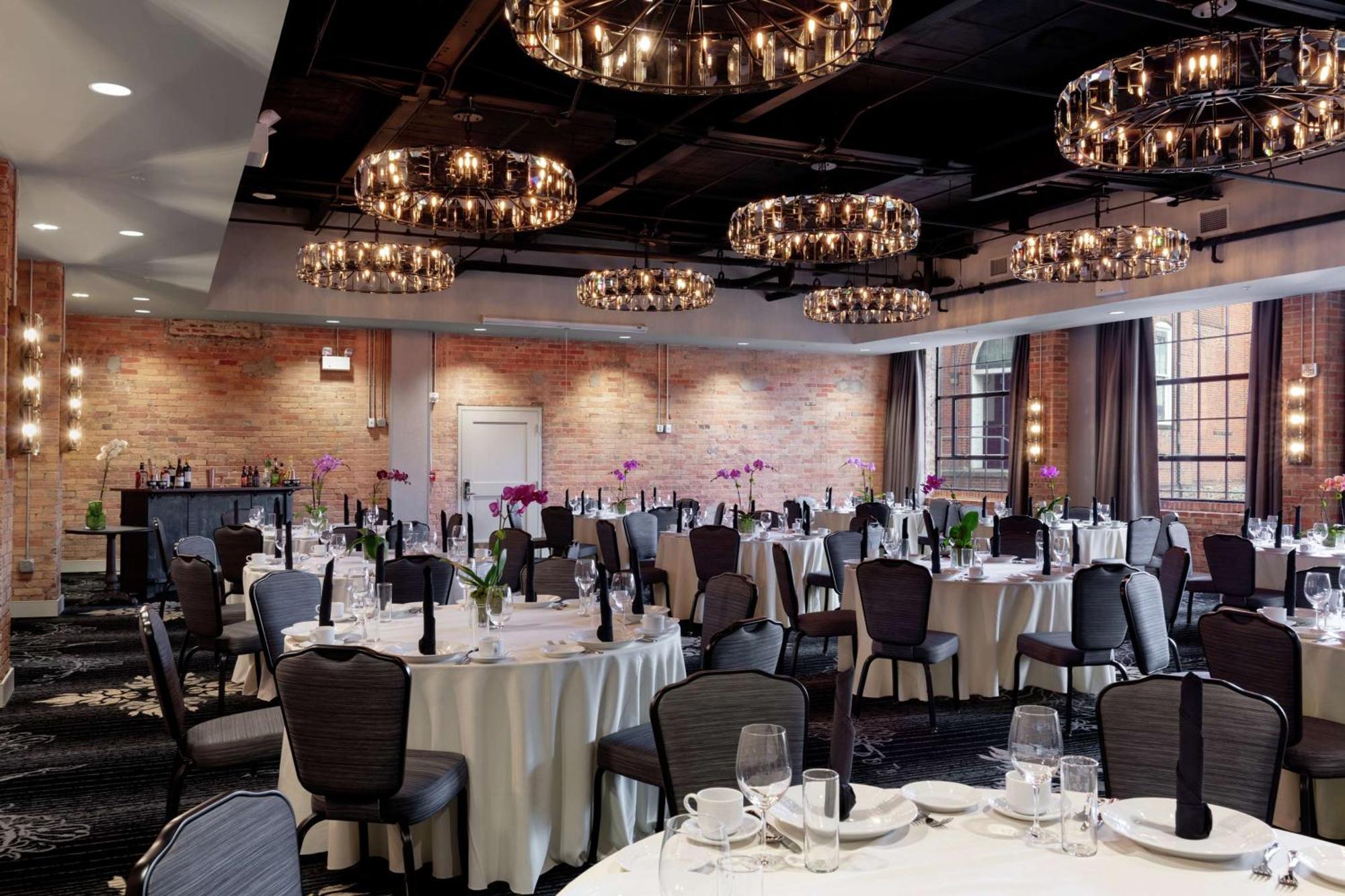Foundry Hotel Asheville, Curio Collection By Hilton Exterior photo