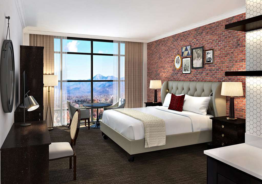 Foundry Hotel Asheville, Curio Collection By Hilton Room photo